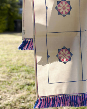 bunica table runner